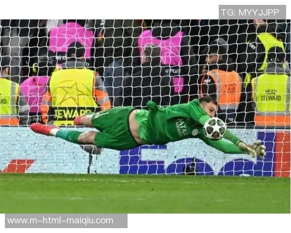 十位足球巨星主演的电影推荐与精彩瞬间回顾